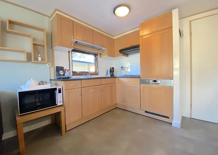 Edelhert Domek alpejski *